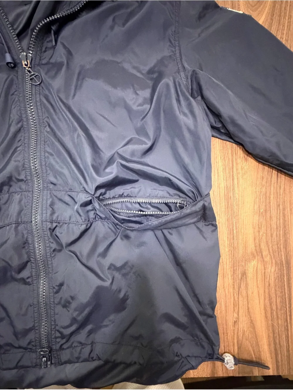 Vintage Tommy Hilfiger Men's Navy Hooded Windbreaker Jacket